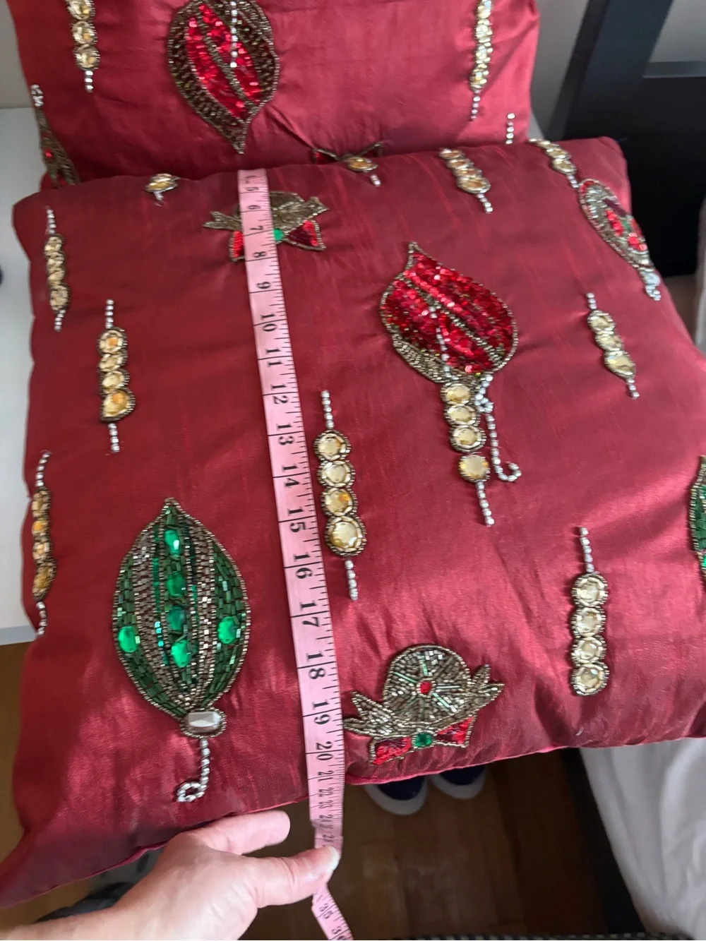 New set of two Christmas Kim Seybert Holiday Christmas decorative beaded pillow